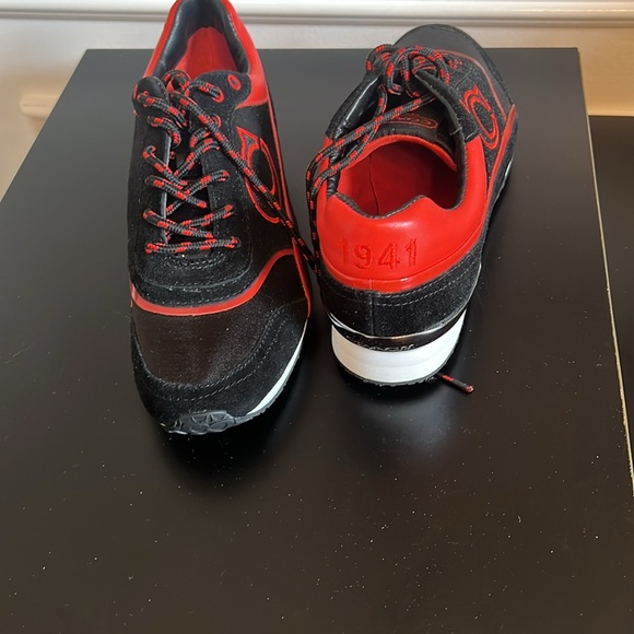 Black and Orange Coach tennis shoe with the number 1941 on back - Picture 3 of 3